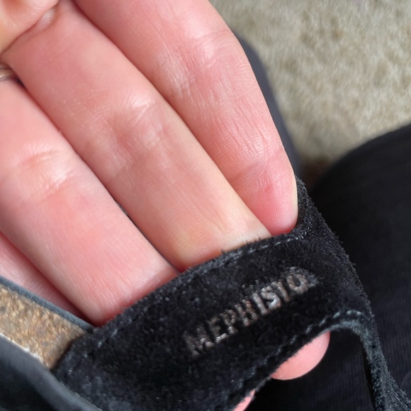 Mephisto Women’s Size 40 Wedge With Gems Leather Black Vacation Summer Office - Picture 13 of 13